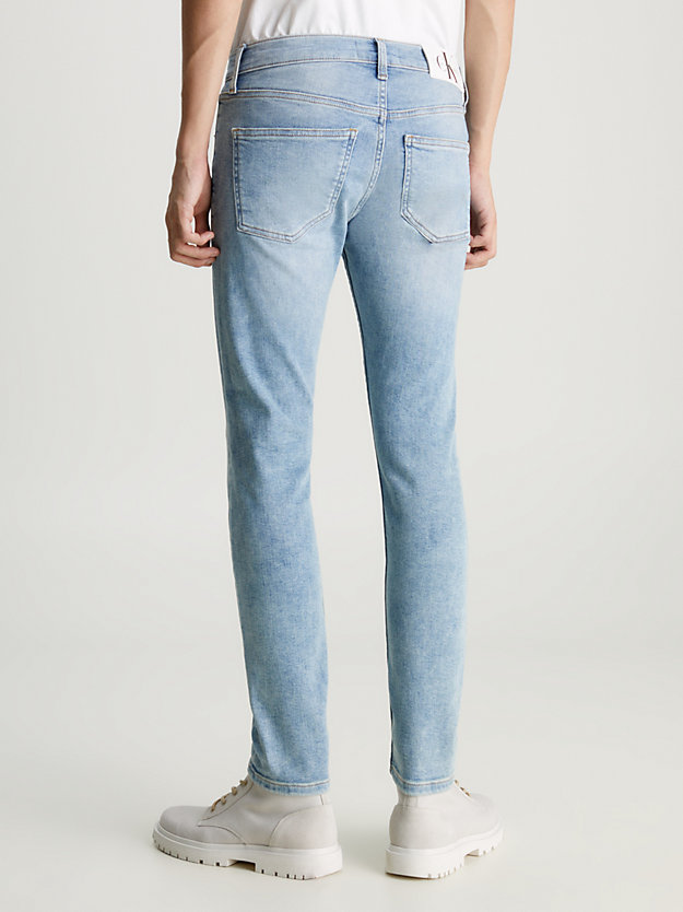 denim light jeansy skinny dla mężczyźni - calvin klein jeans