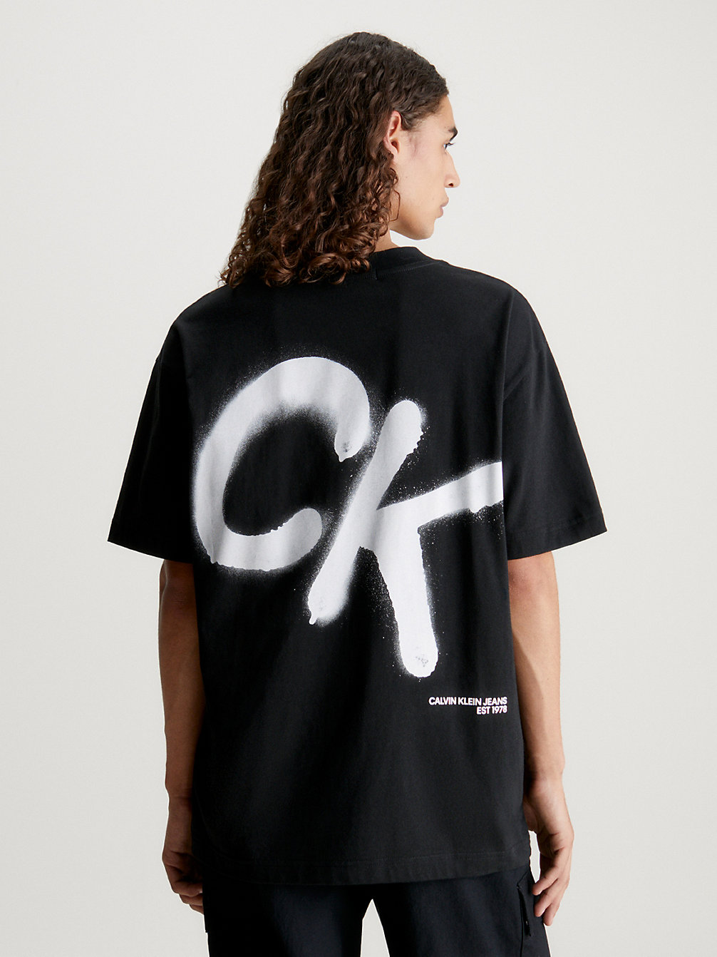 CK BLACK > Relaxed T-Shirt Met Sprayprint > undefined heren - Calvin Klein