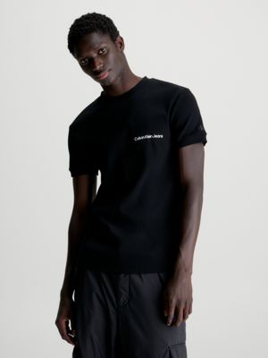 Calvin Klein: Black T-Shirts now up to −82%