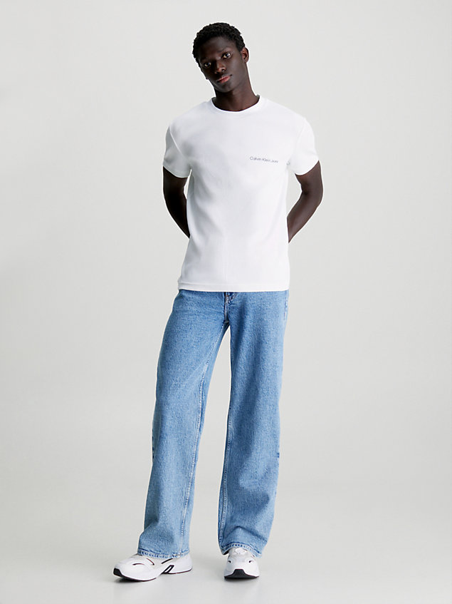 white schmales t-shirt aus gerippter baumwolle für herren - calvin klein jeans