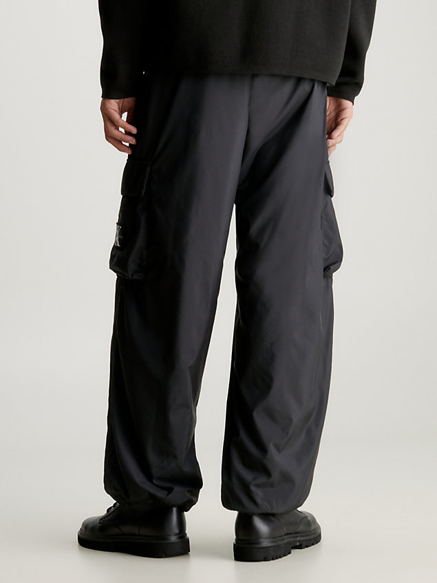 pantalon cargo surdimensionné black pour hommes calvin klein jeans