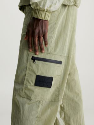 LEXIS NYLON CARGO PANTS IN OLIVE