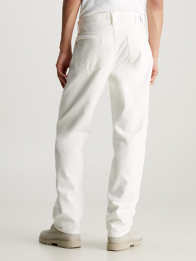 white jeansy straight w stylu lat 90. dla mężczyźni - calvin klein jeans