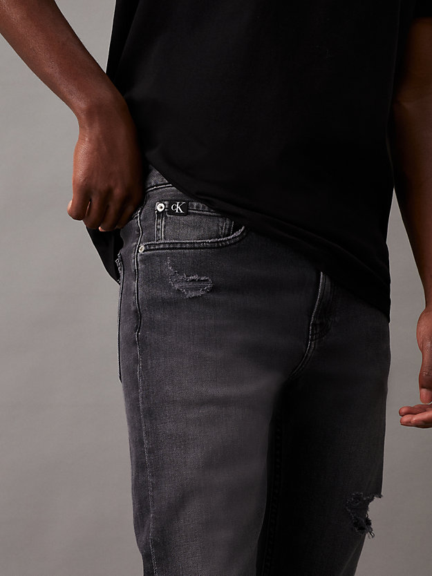 jean slim tapered denim black pour hommes calvin klein jeans