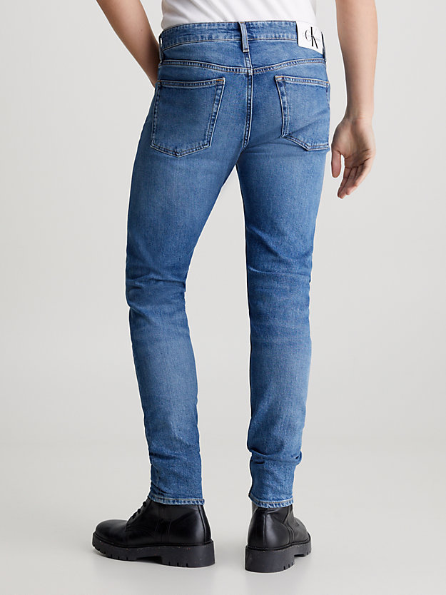jean slim tapered denim medium pour hommes calvin klein jeans