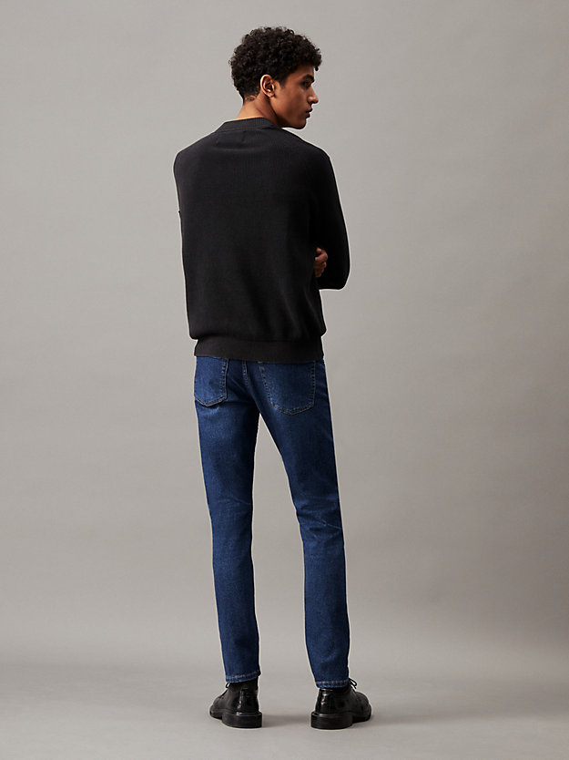 jean slim tapered denim dark pour hommes calvin klein jeans