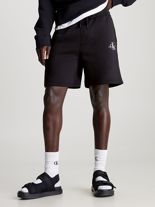 black fleece korte joggingbroek met monogram voor heren - calvin klein jeans
