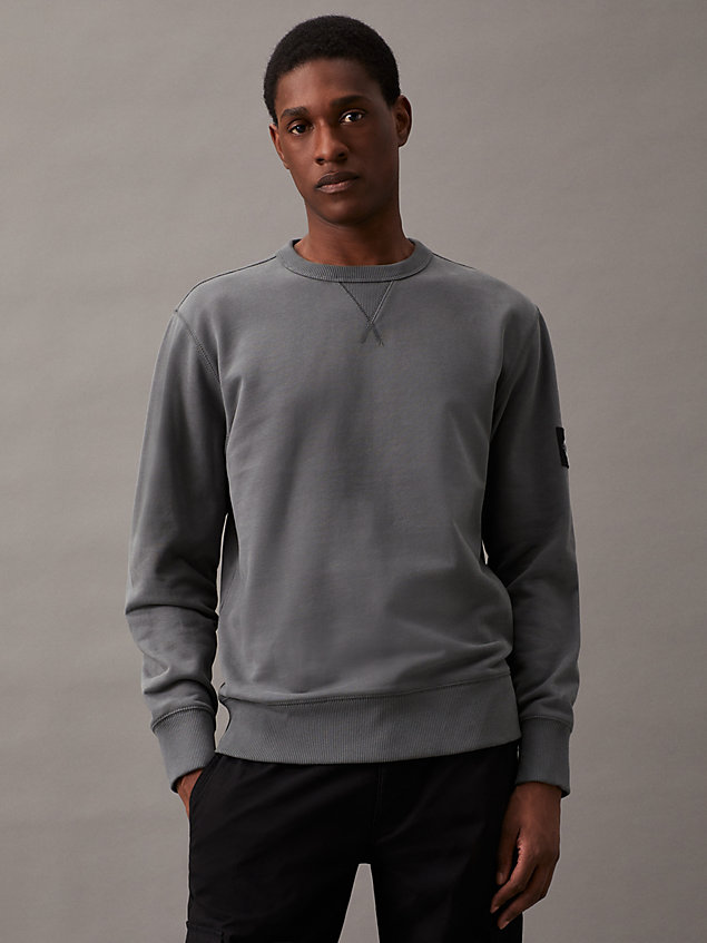 grey washed cotton badge sweatshirt for men calvin klein jeans