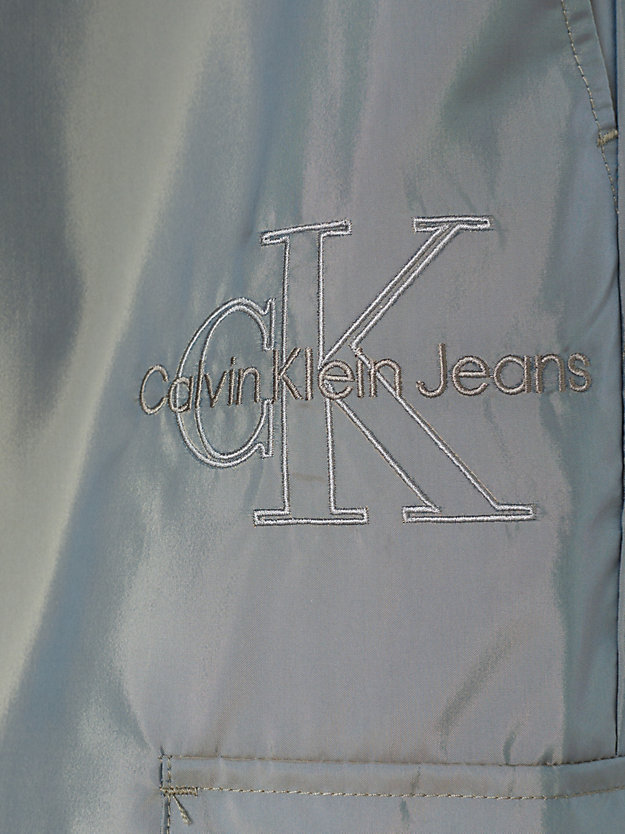pantalón holgado cargo iridiscente two tone olive de hombres calvin klein jeans