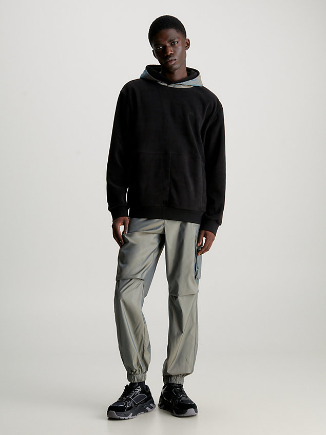 sweat-shirt à capuche relaxed en polaire black pour hommes calvin klein jeans