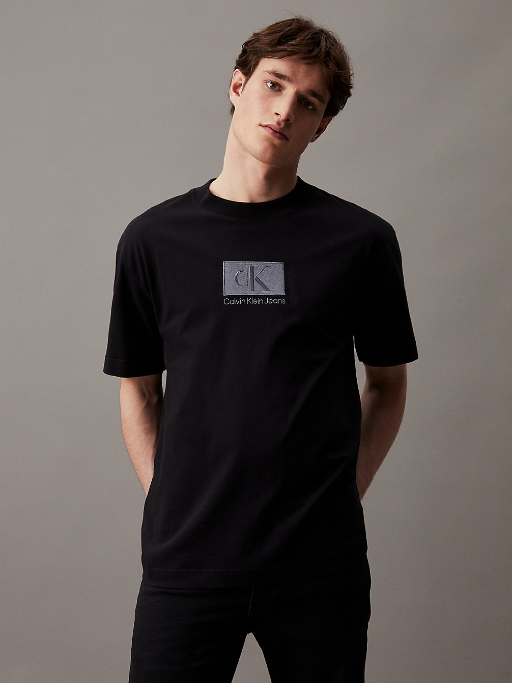 CK BLACK T-Shirt Con Stemma Taglio Relaxed undefined Uomini Calvin Klein
