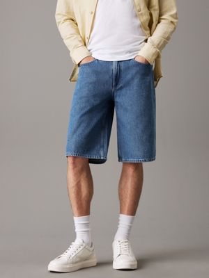 Loose shorts look best sale