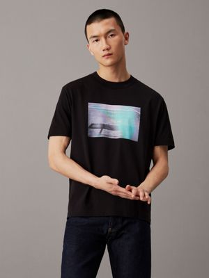 black relaxed graphic print t-shirt for men calvin klein jeans