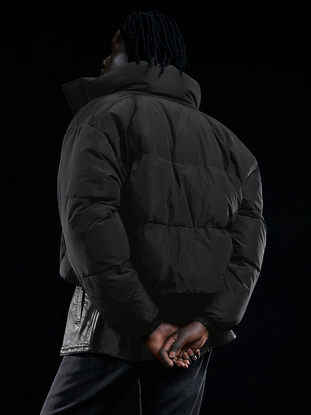 CK BLACK Unisex Cropped Puffer Jacket for unisex CALVIN KLEIN JEANS