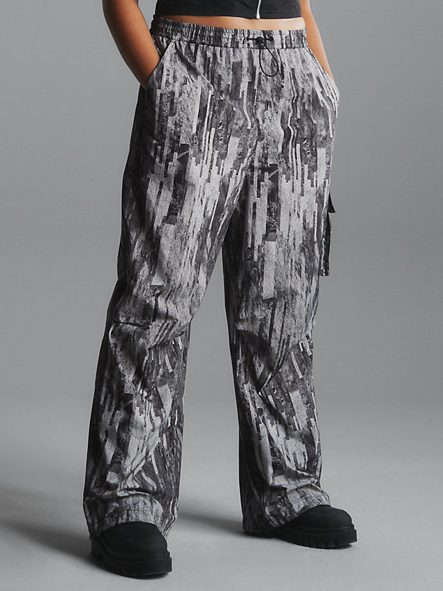 grey bojówki unisex z nadrukiem dla unisex - calvin klein jeans