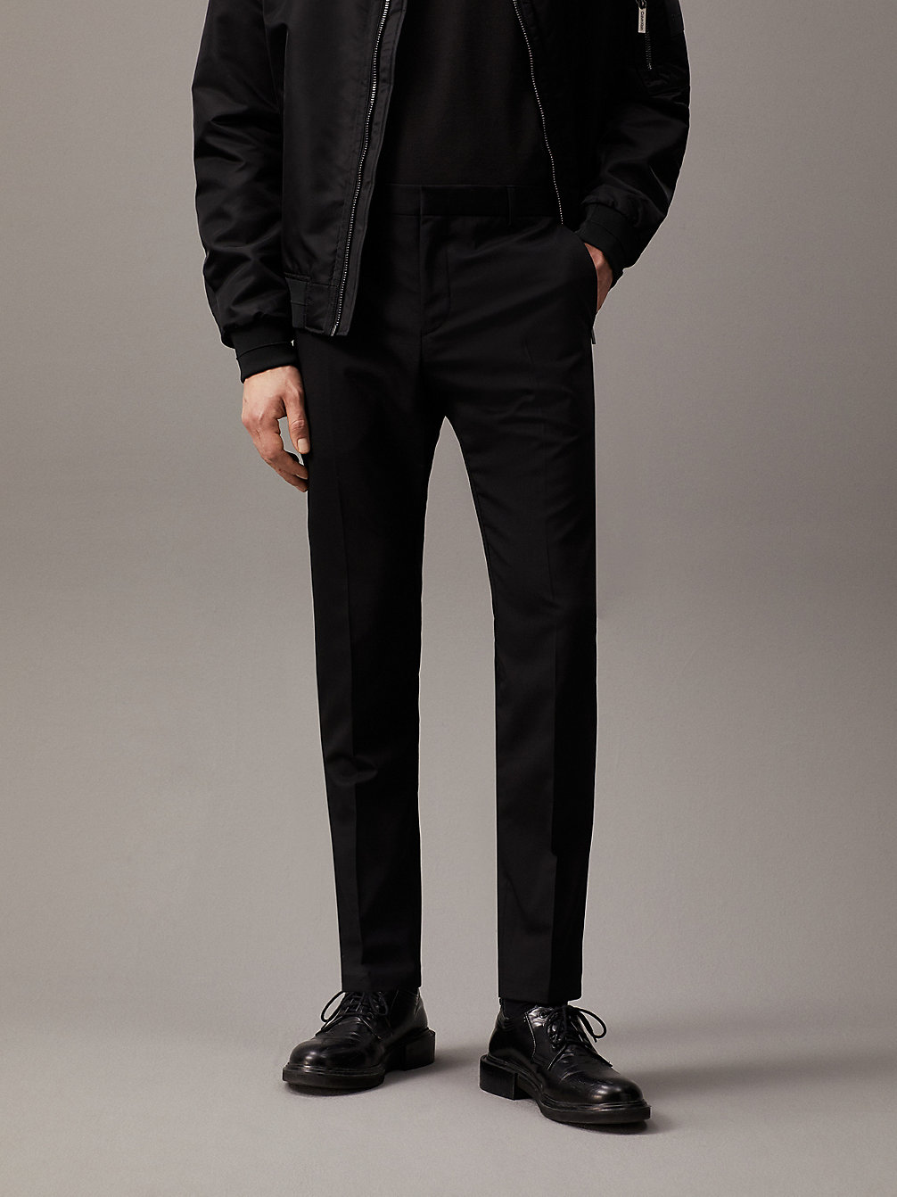 PERFECT BLACK Pantalon À Pinces Slim En Laine Élastique undefined hommes Calvin Klein