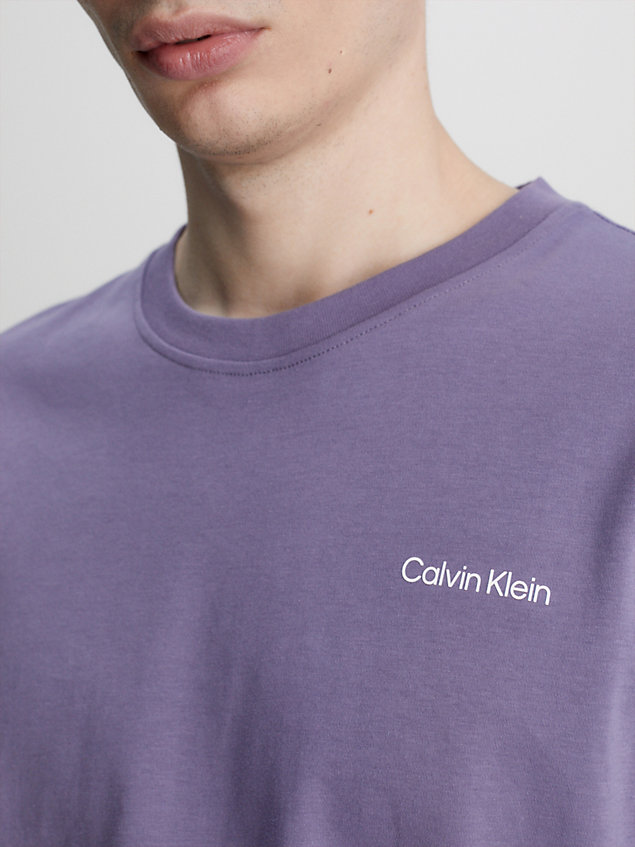 camiseta de algodón con logo pequeño purple de hombre calvin klein