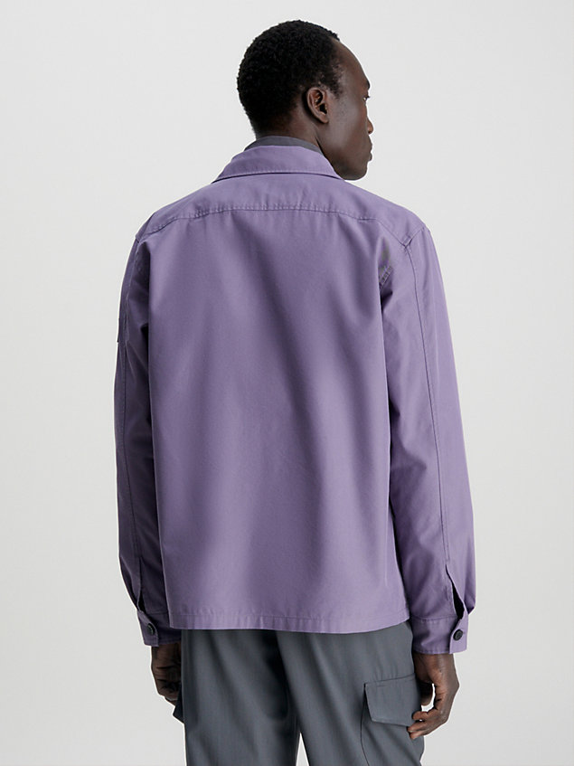 purple overshirt z diagonalu o pudełkowym kroju dla mężczyźni - calvin klein