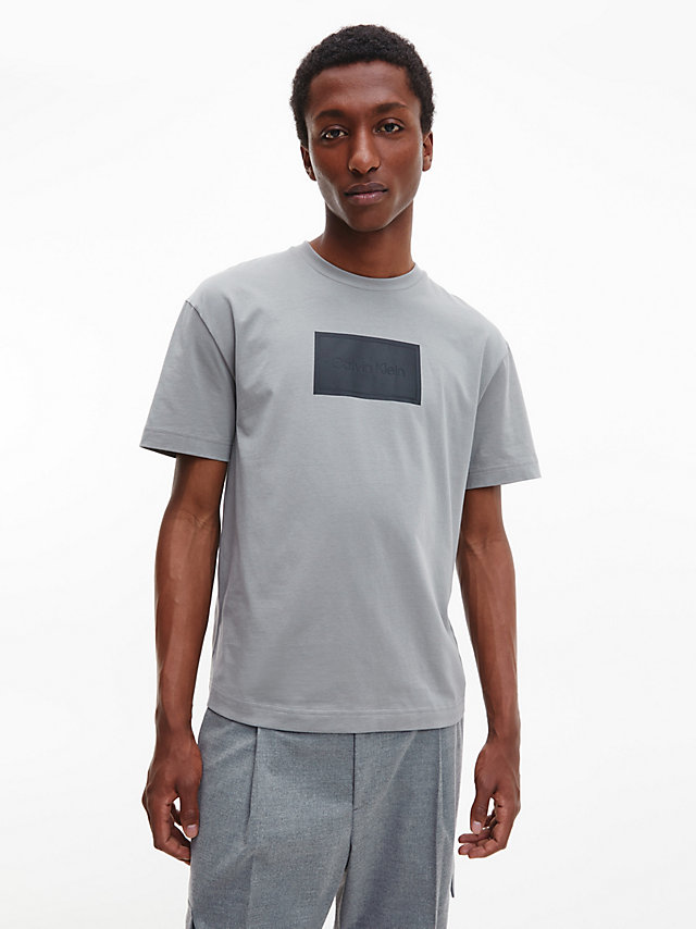 Grey Asphalt > Lässiges Logo-T-Shirt > undefined Herren - Calvin Klein