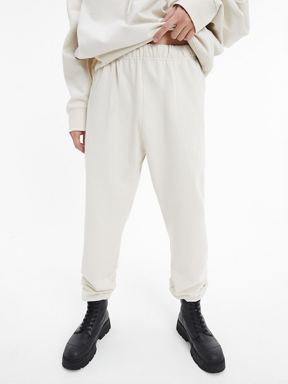 BONE WHITE > Swobodne Spodnie Dresowe Unisex - CK Standards > undefined Unisex - Calvin Klein