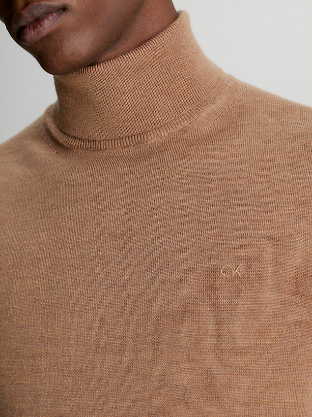 maglione a collo alto in lana merino brown da uomo calvin klein