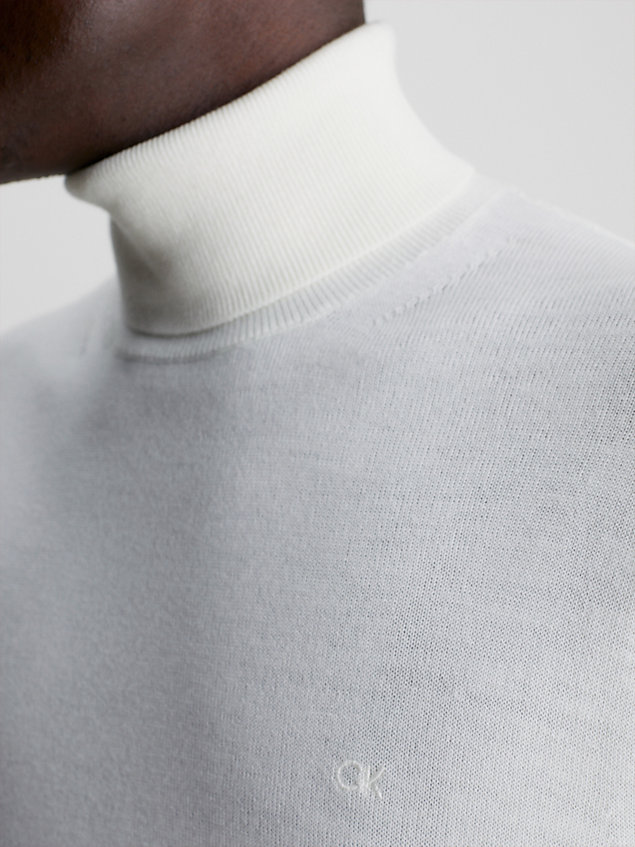 white sweter z golfem z wełny merynosa dla mężczyźni - calvin klein