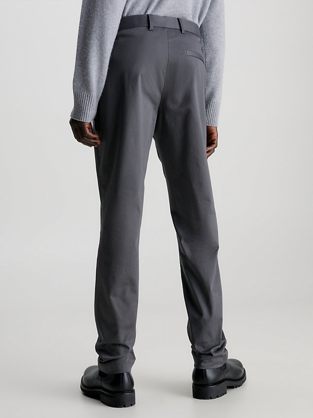 grey slim chino pantalon voor heren - calvin klein