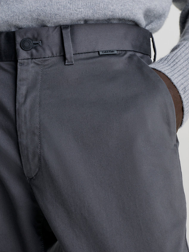 pantaloni chino elasticizzati slim grey da uomo calvin klein