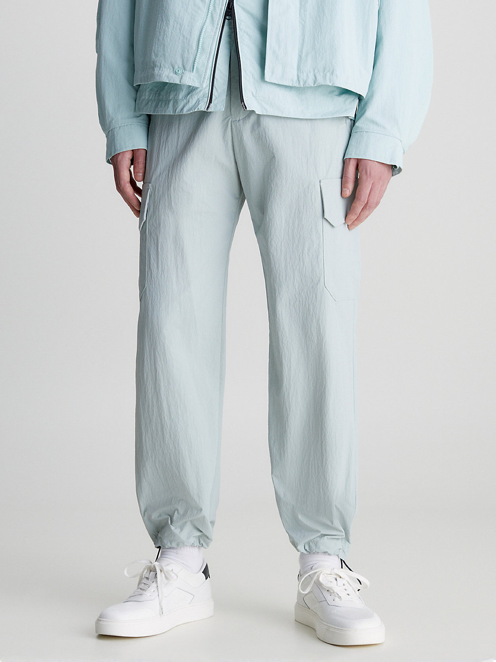 PLATINUM MIST Pantalon Cargo Relaxed Ample undefined hommes Calvin Klein