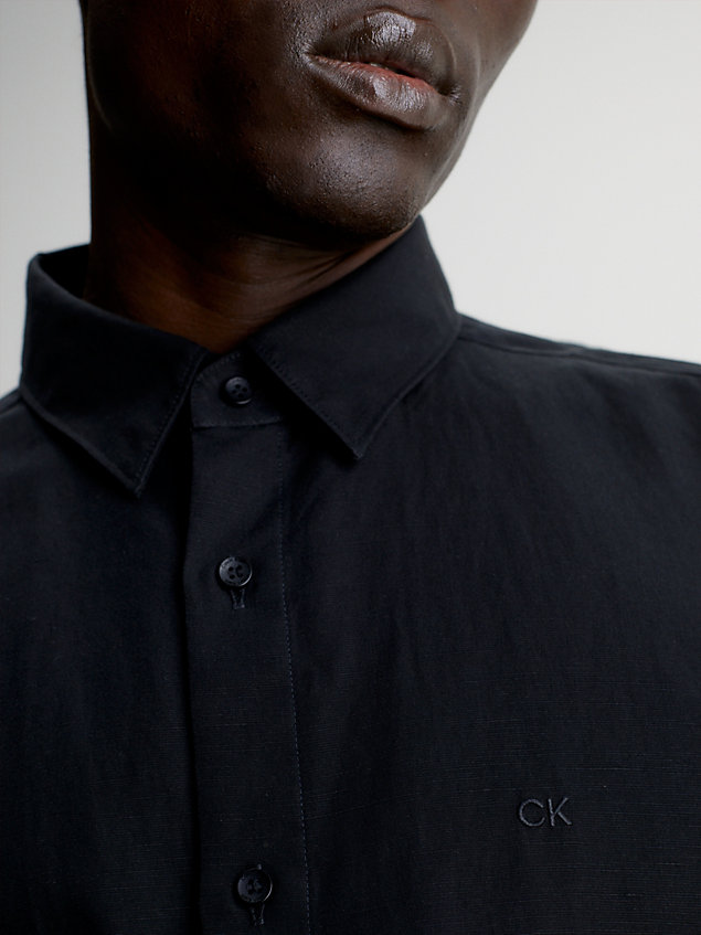 black lässiges hemd aus leinen-mix für herren - calvin klein