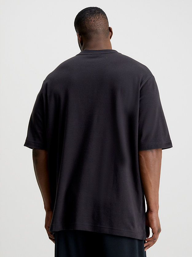 CK BLACK Relaxed Logo-T-Shirt in großen Größen für Herren CALVIN KLEIN