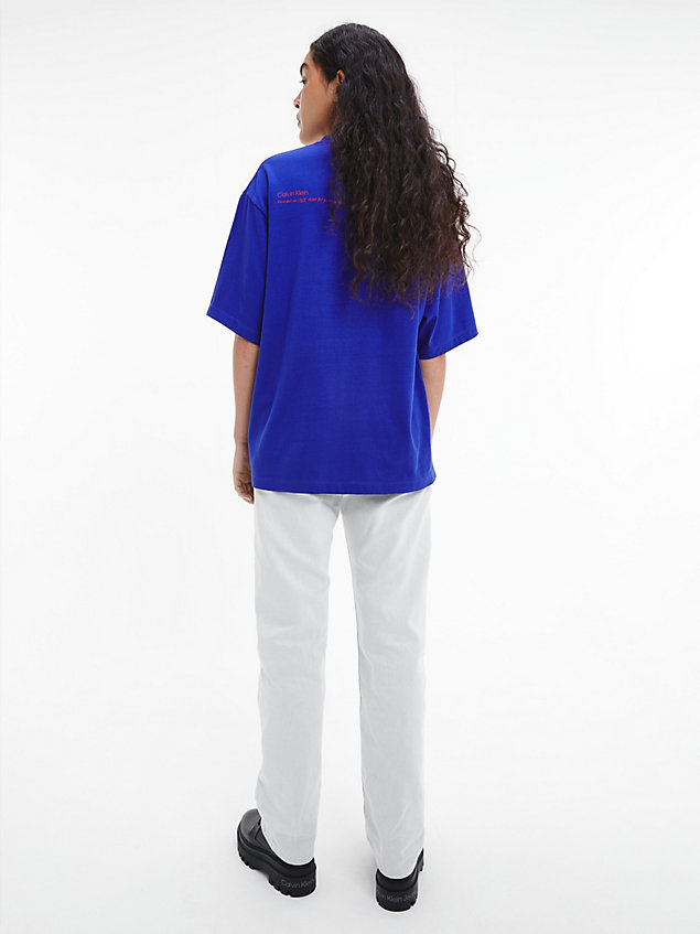 blue unisex-t-shirt mit print – ck standards für herren - calvin klein