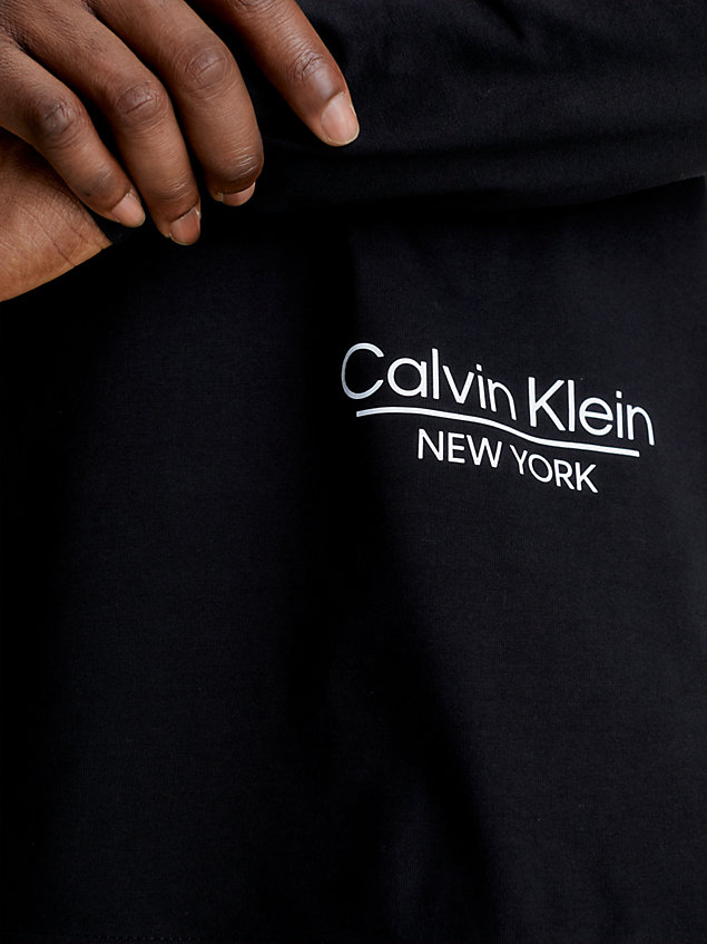 black t-shirt z długim rękawem plus size dla mężczyźni - calvin klein