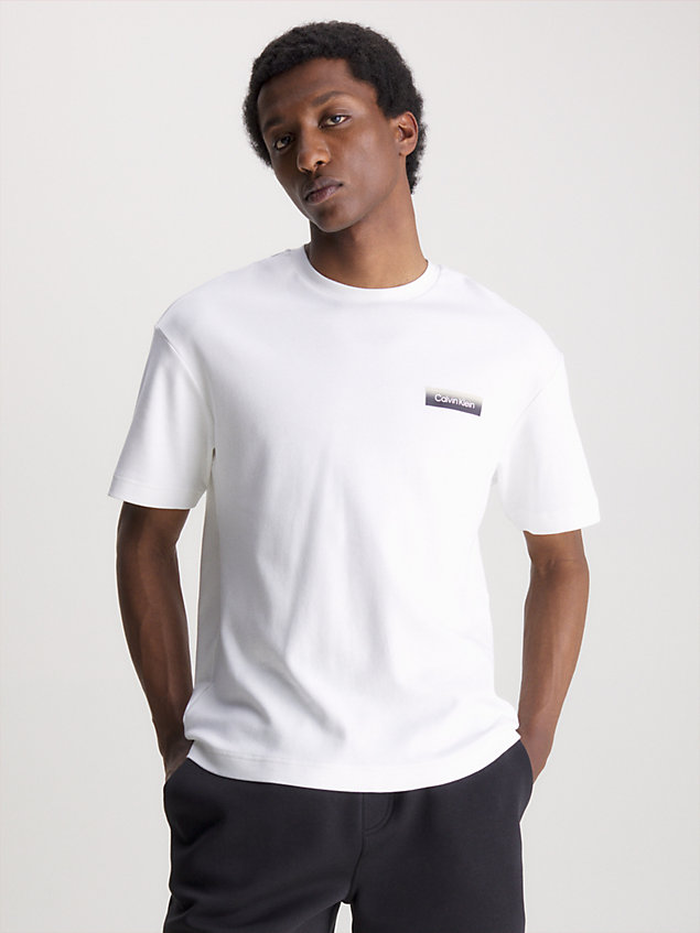 camiseta con estampado degradado en la espalda white de hombre calvin klein