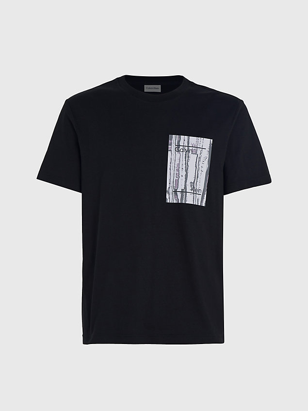 black t-shirt z nadrukiem na klatce piersiowej dla mężczyźni - calvin klein