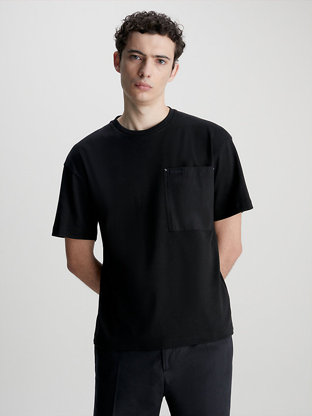 black t-shirt z koszulą ze ściągaczowego materiału dla mężczyźni - calvin klein