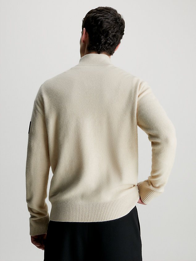 grey sweter z guzikami pod szyją dla mężczyźni - calvin klein