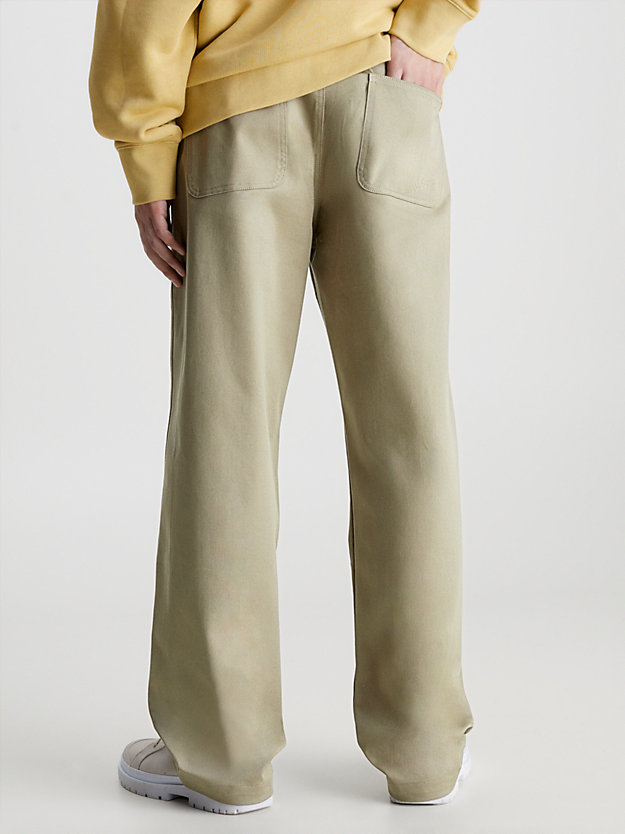 GOLDEN SYRUP Unisex Relaxed Chinos - CK Standards for men CALVIN KLEIN