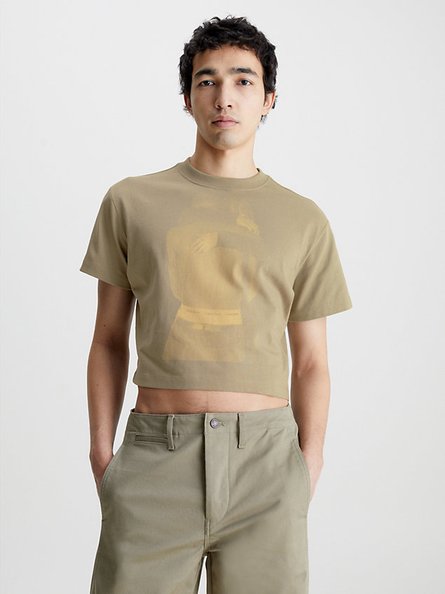 green t-shirt unisex z nadrukiem o skróconym kroju - ck standards dla mężczyźni - calvin klein