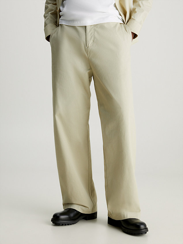green swobodne spodnie z bawełny z twillem dla mężczyźni - calvin klein