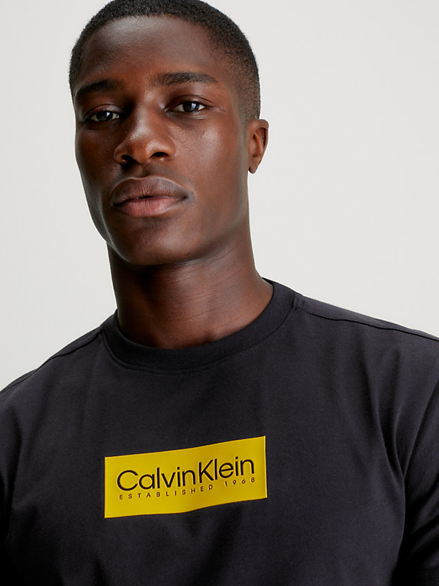 black bawełniany t-shirt z logo dla mężczyźni - calvin klein