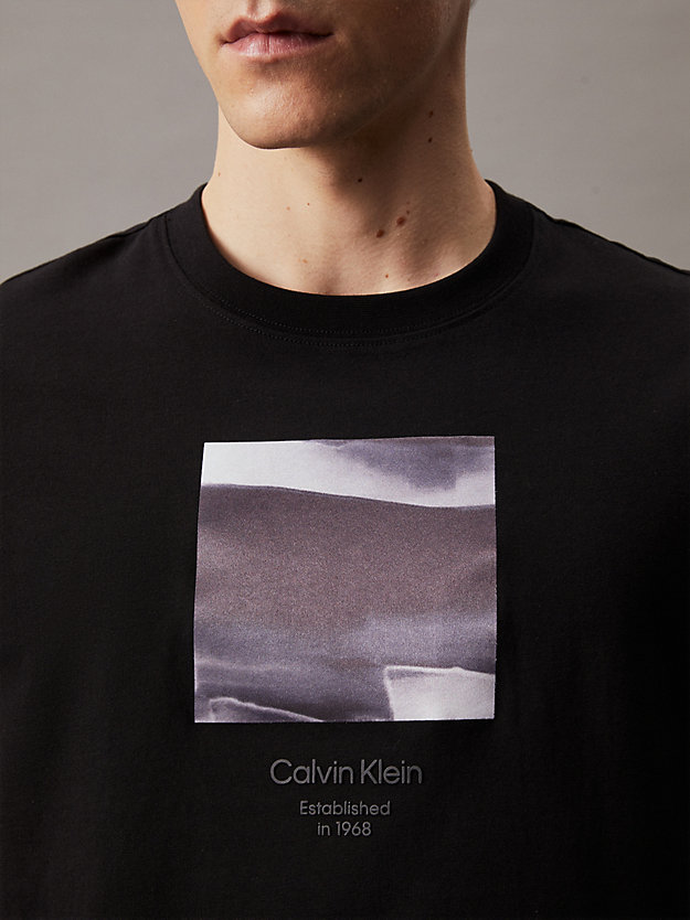 t-shirt avec imprimé graphique flouté ck black pour hommes calvin klein