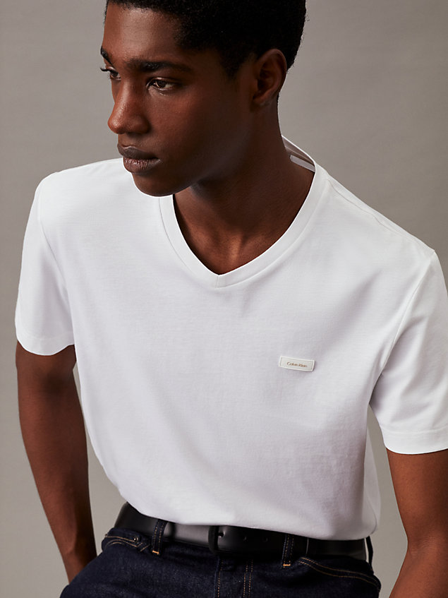 white cotton v-neck t-shirt for men calvin klein