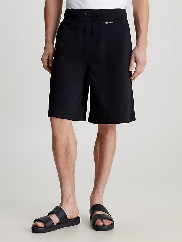 black jogging-shorts aus baumwoll-modal für herren - calvin klein