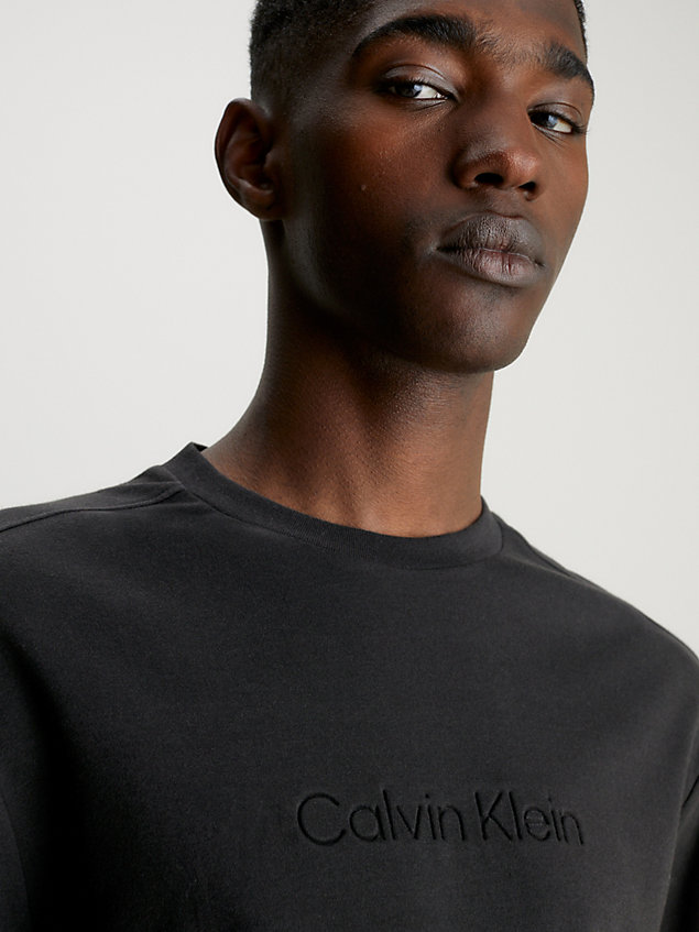 black t-shirt z wytłoczonym logo dla mężczyźni - calvin klein