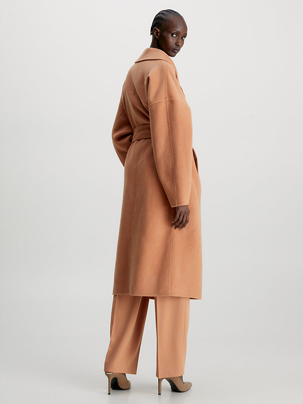 PALE TERRACOTTA / TOAST Wełniany płaszcz kopertowy, oversized dla Kobiety CALVIN KLEIN