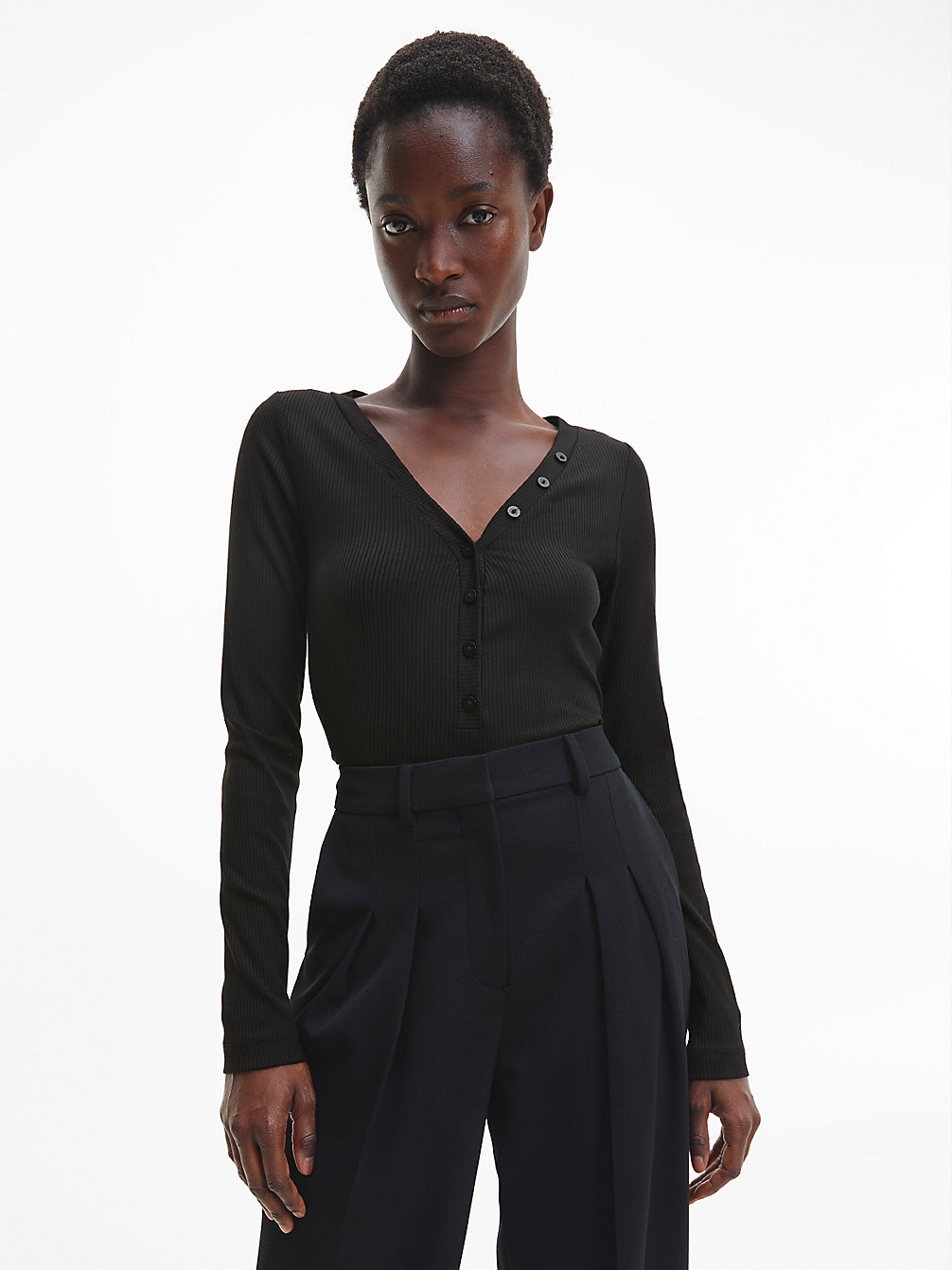 CK BLACK > Зауженная рубашка хенли из модала в рубчик > undefined Женщины - Calvin Klein