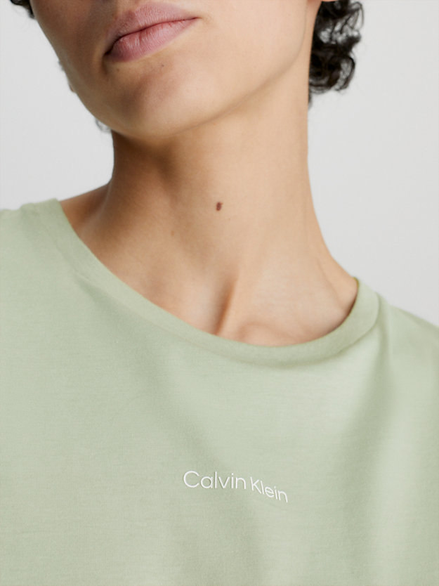 t-shirt con micro logo in cotone desert sage da donna calvin klein