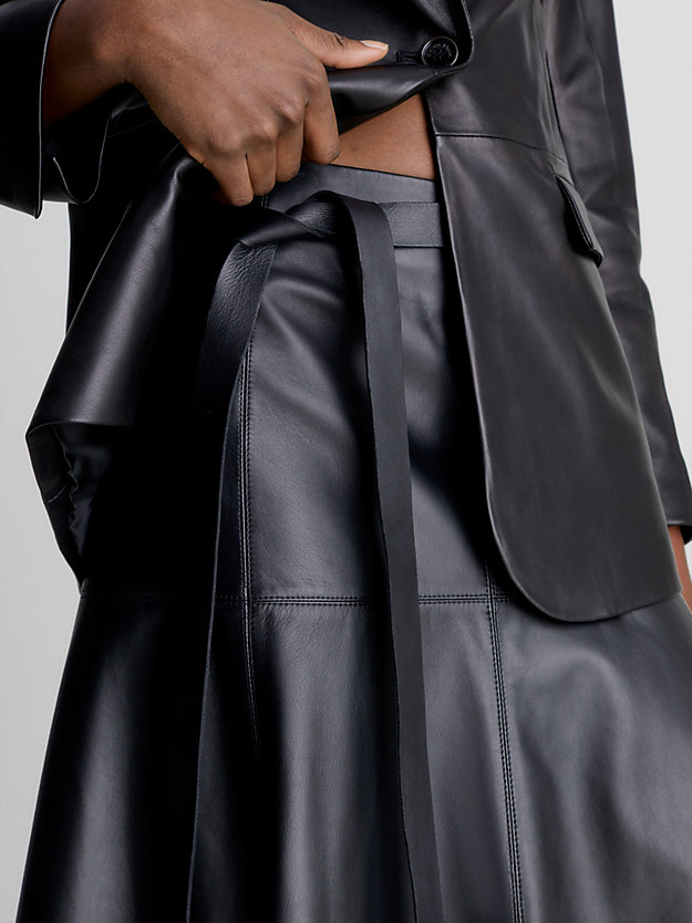 jupe trapèze longueur midi en cuir ck black pour femmes calvin klein