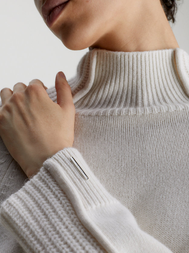 vanilla ice swobodny wełniany sweter z wywijanym dekoltem dla kobiety - calvin klein